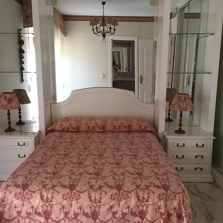 Apartment Spacious In With Shared Pool Cordoba