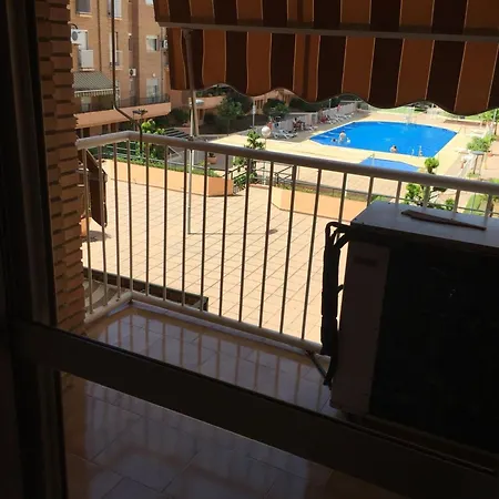 Apartment Spacious In With Shared Pool *